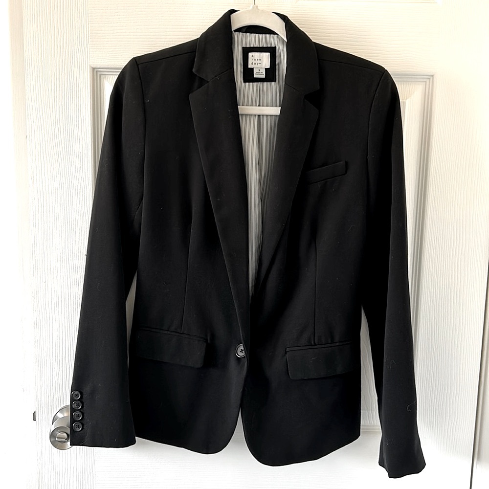 A New Day Black Blazer size 2 excellent used condition